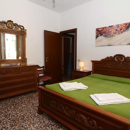 Classic Venice House الغرفة الصورة